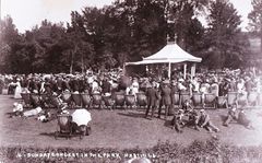Sunday-afternoon-concert-in-the-park.-1915.